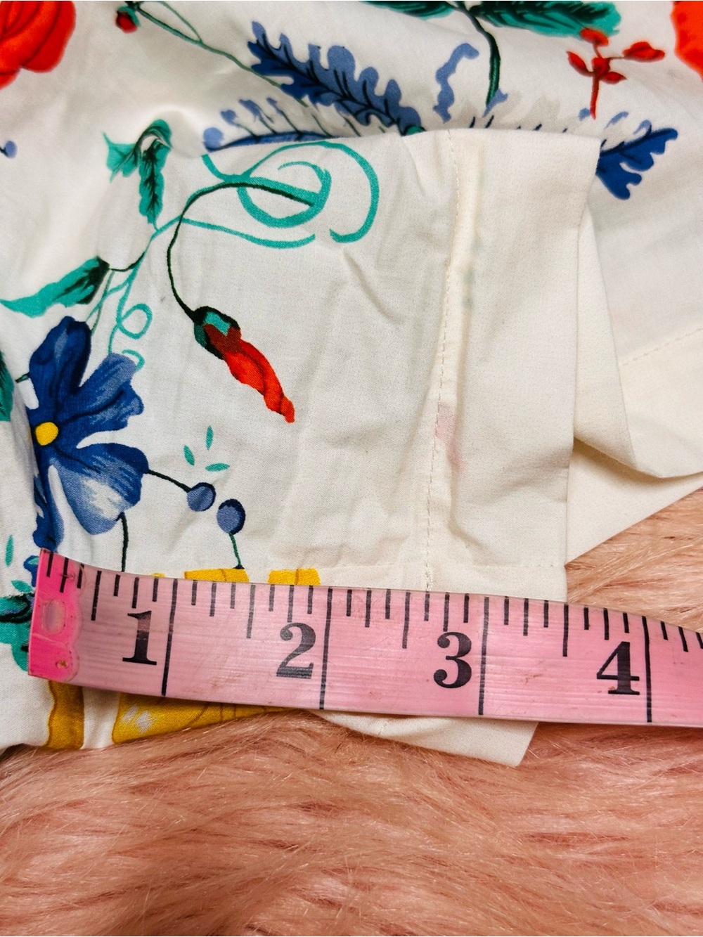 Cara Cara White Floral High-Waist Shorts with Multicolor Blooms - Picture 9 of 13